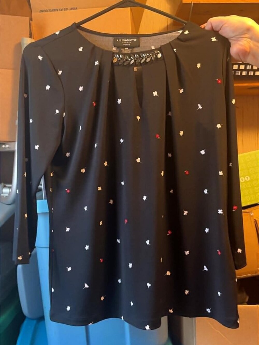 Liz Claiborne tunic PM Black Floral 3/4 Sleeve Career Pullover beaded neckline